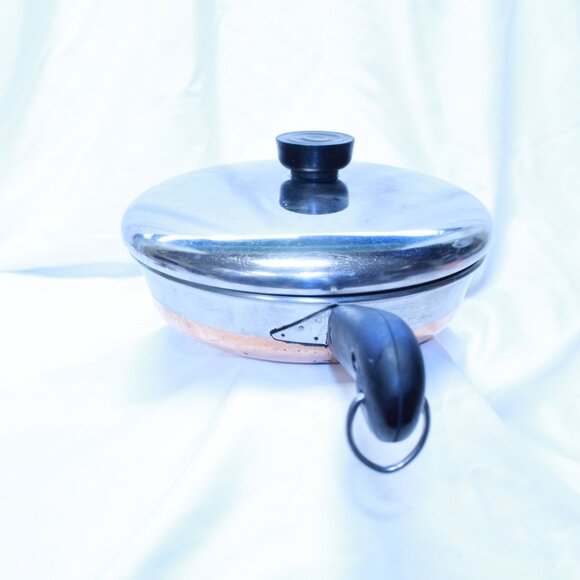 Revere Ware 1801 Copper Bottom 8 Inch Frypan With Lid - Riverside, CAL - Picture 2 of 15